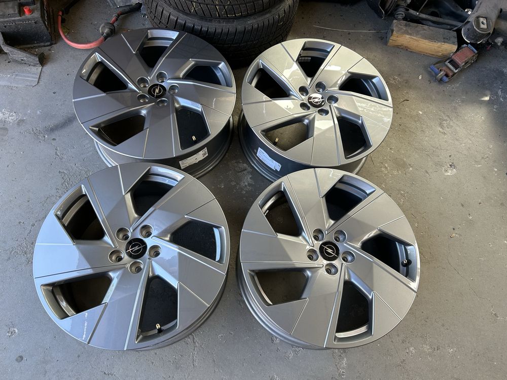 Felgi opel grandland 5x108 R19 ET50 peugeot