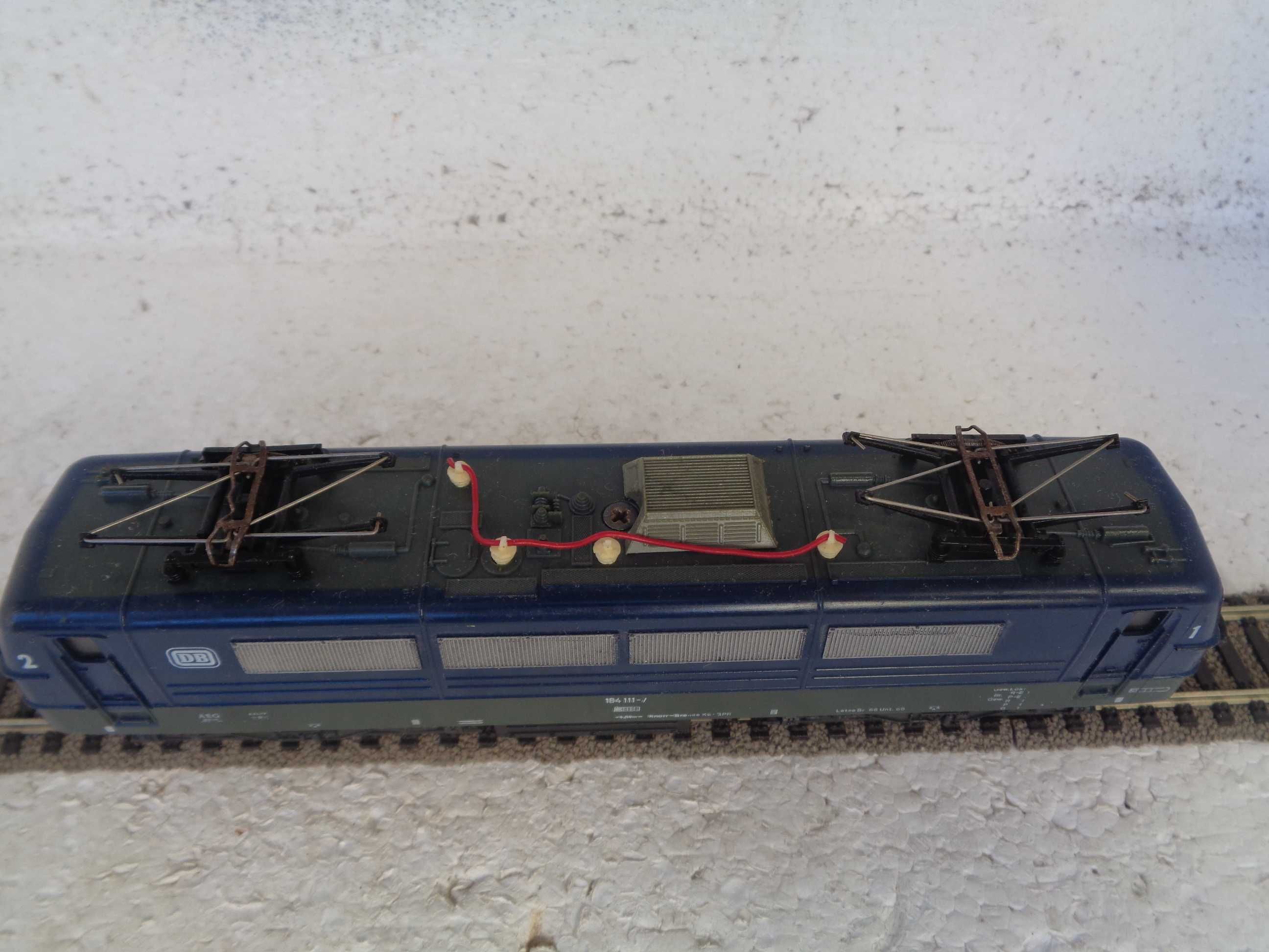1:87 LIMA Locomotiva eletrica da DB E 184 comboio