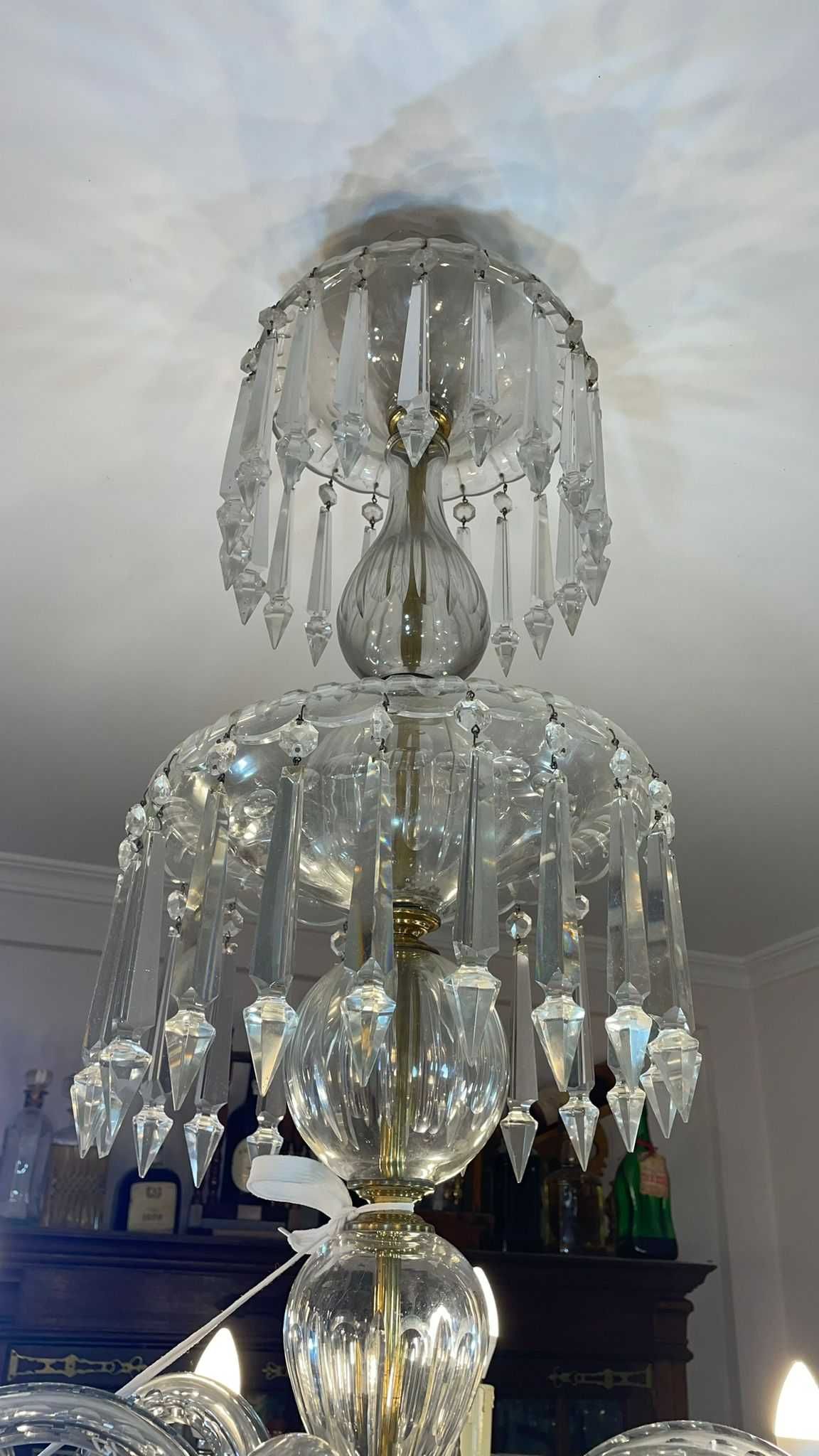 Candeeiro de cristal com 12 candelabros