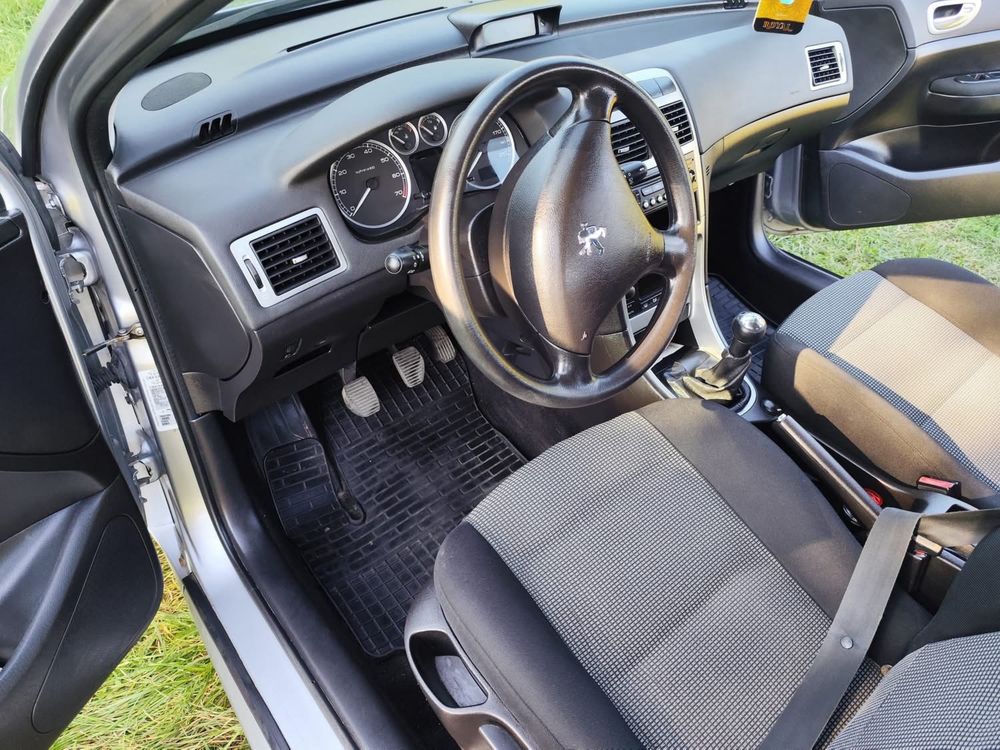 PEUGEOT.307. 2005 рік