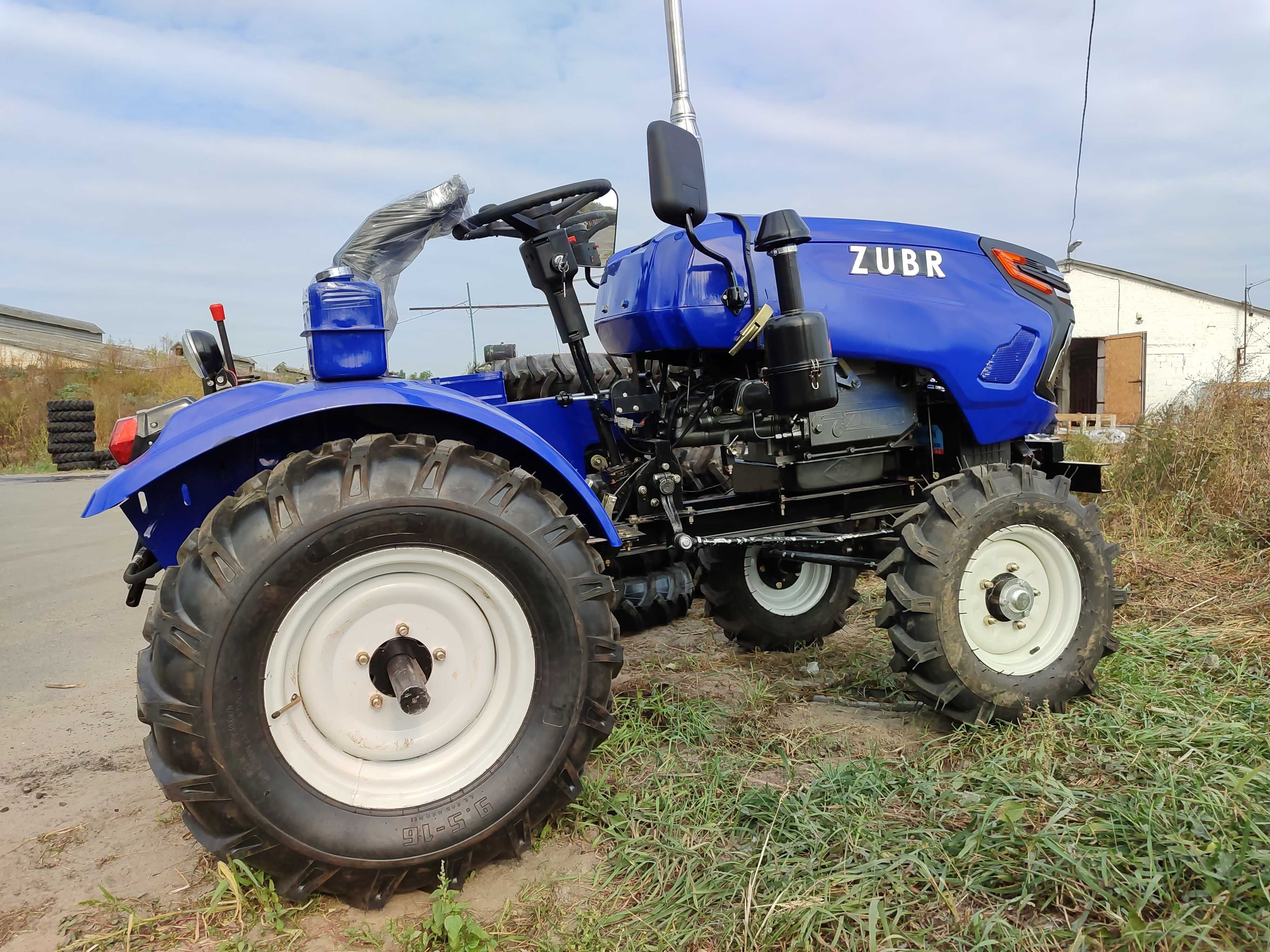 Трактор Зубр 250 XL Zubr фреза и плуг в подарок