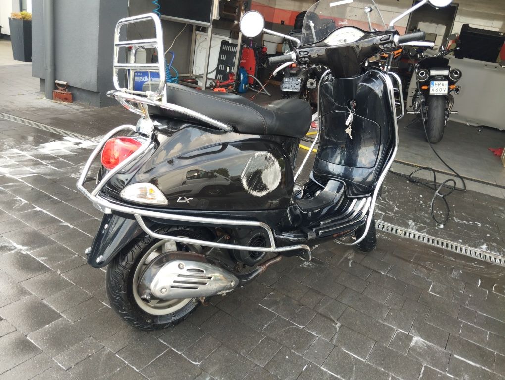 Skuter Piaggio Vespa 125 cm . Tanio