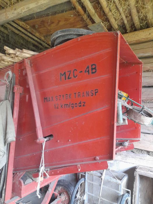 zabytek stara młocarnia MZC-4b