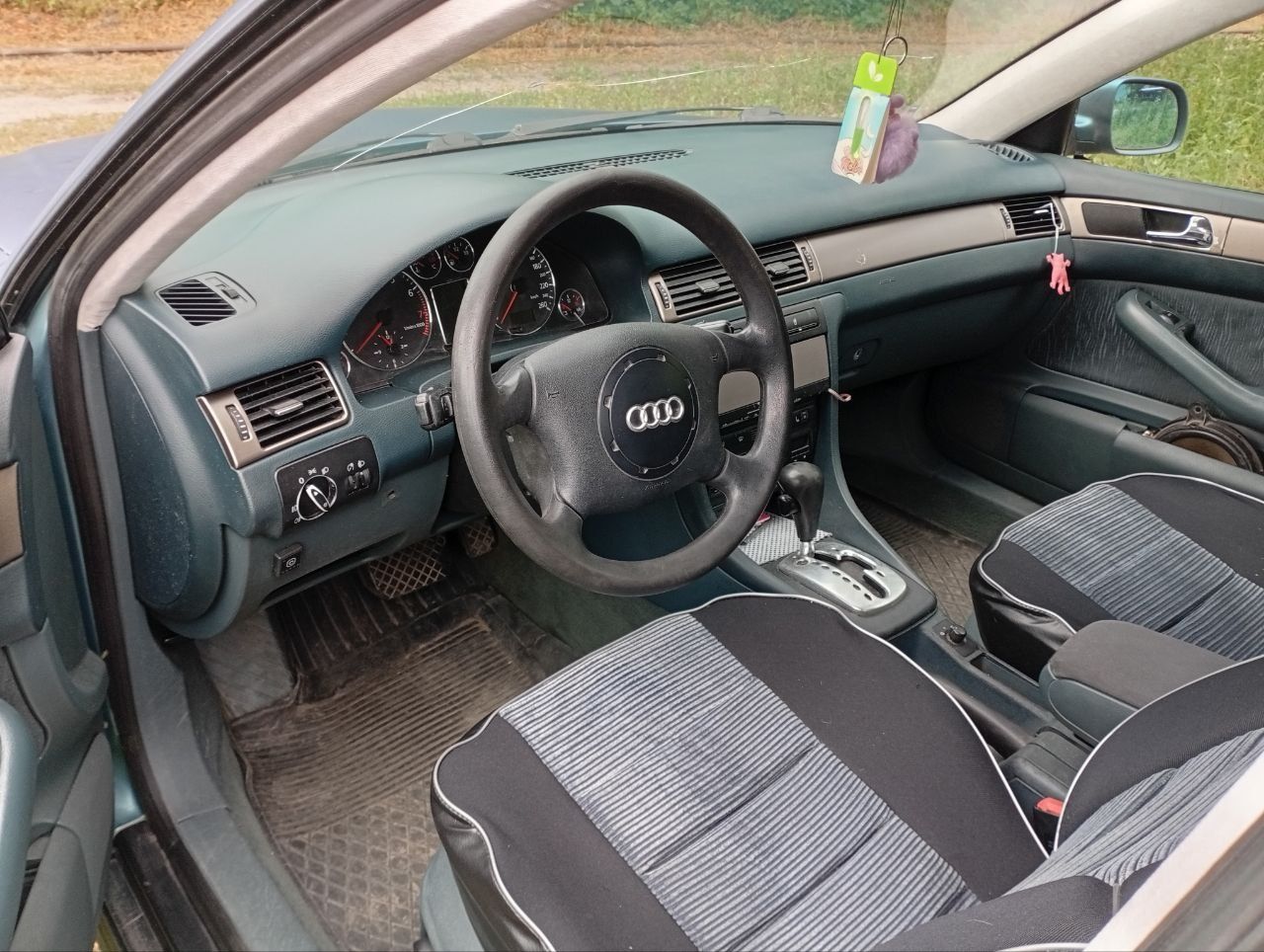 Продам Ауди A6 c5