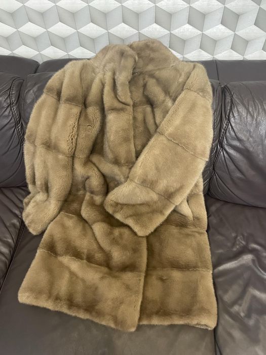 Норковая шуба в ідеальному стані.