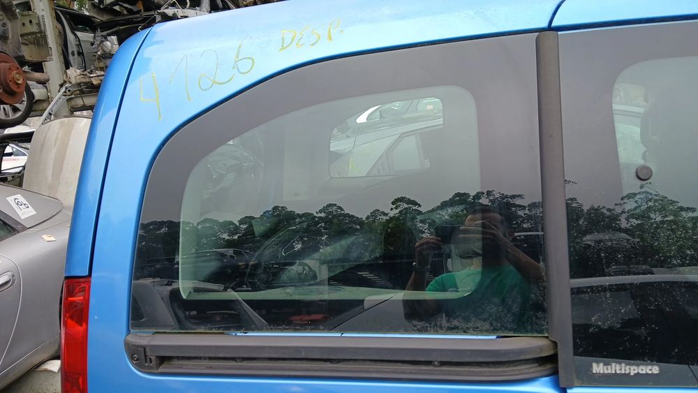 Vidro do painel trás direito CITROËN Berlingo (B9)