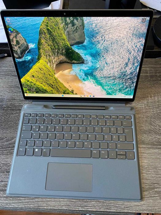 Portátil Híbrido (Tablet + caneta e Teclado com Capa) 13.2"