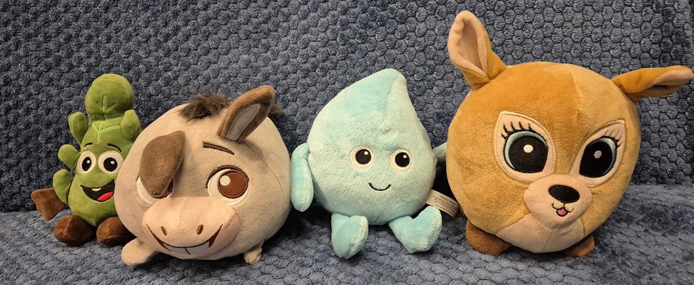 Zestaw 26 pluszaków maskotek. W stanie bardzo dobrym, do 30 cm