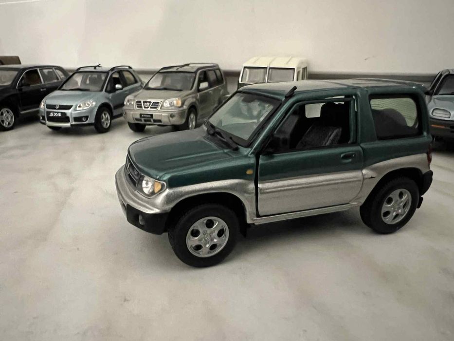 Mitsubishi Pajero 1:43 Vitesse Model Kolekcjonerski