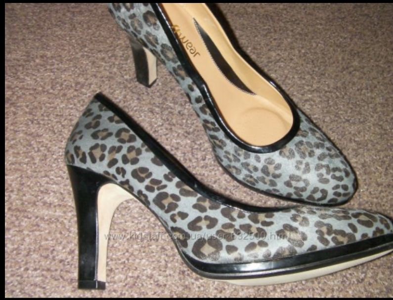 Новые женские туфли Clarks- 41 размер