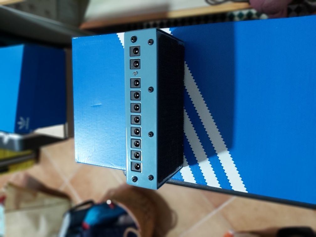 vendo fonte de alimentação de pedais de guitarra