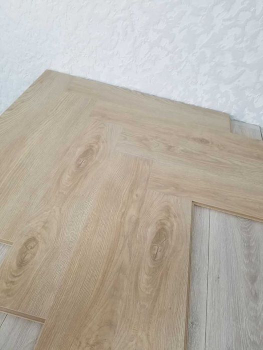 Ламінат 10мм 33kl фаска 4V Germany