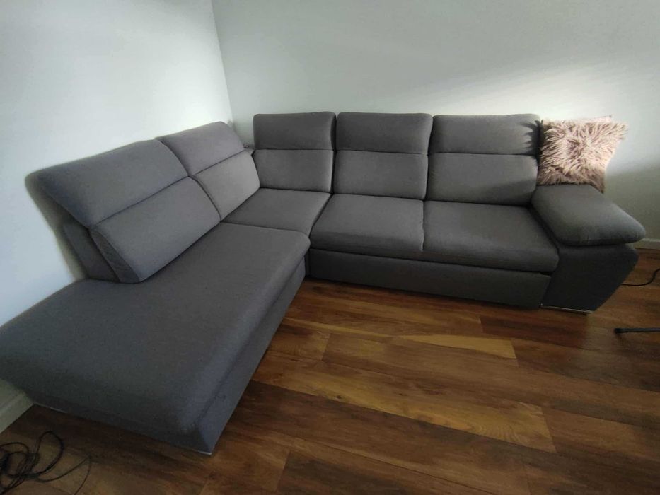 Sofa rogowa z funkcją spania