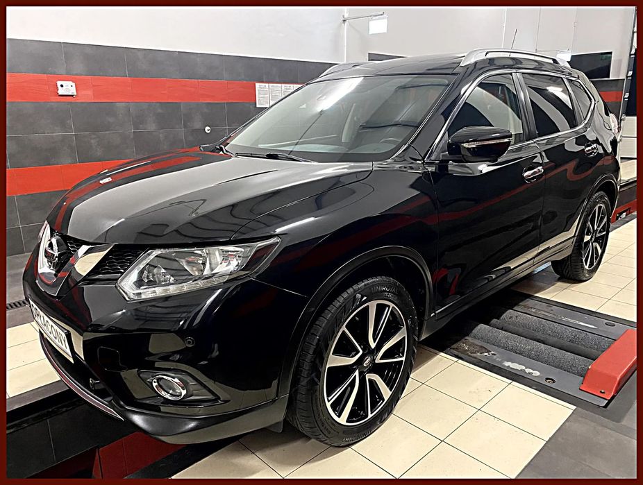 Nissan X-Trail Ledy Kamery 360+Cofania Nawigacja Czujniki Parkowania