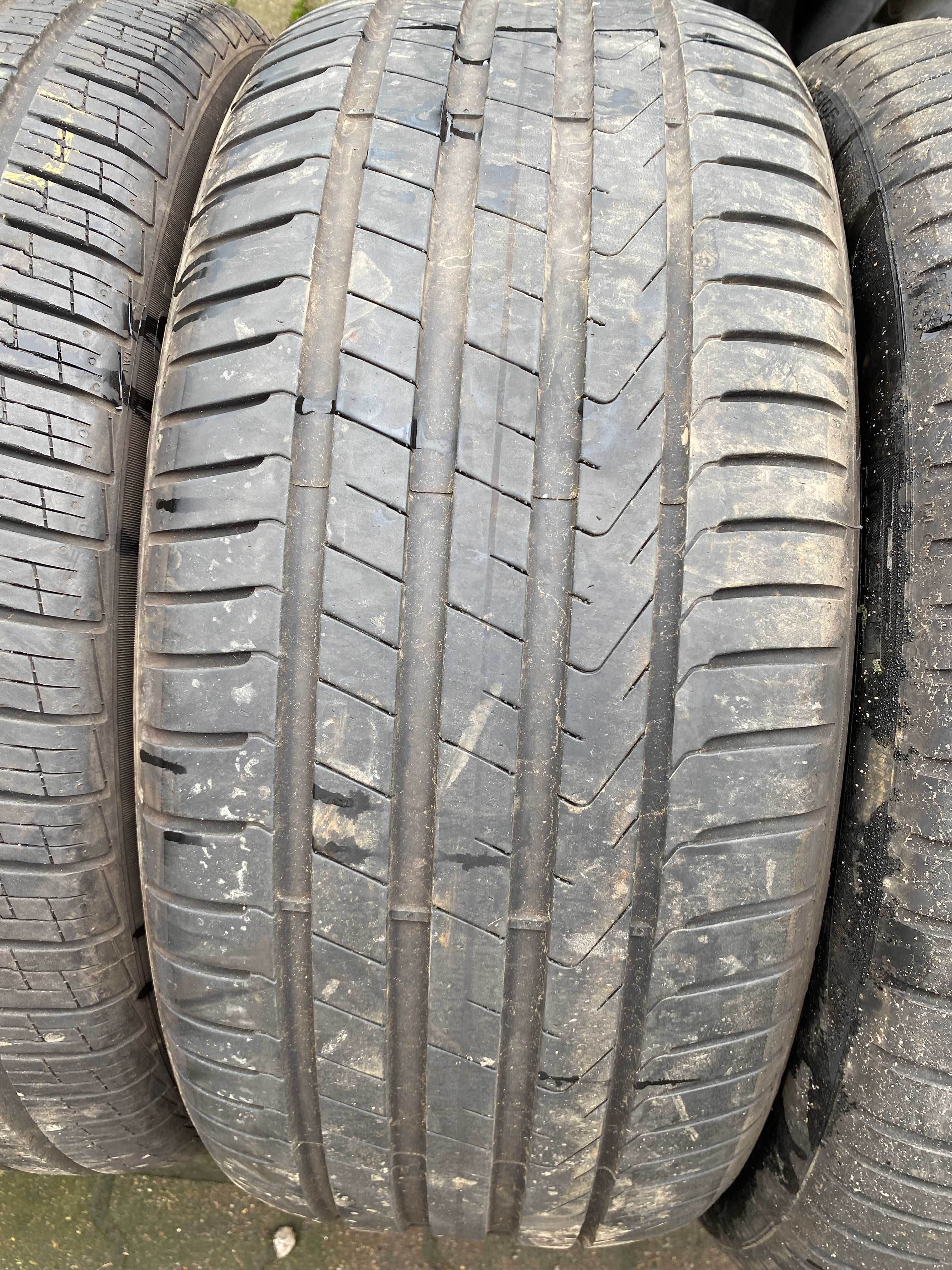 235/45r21 Pirelli dot 0523