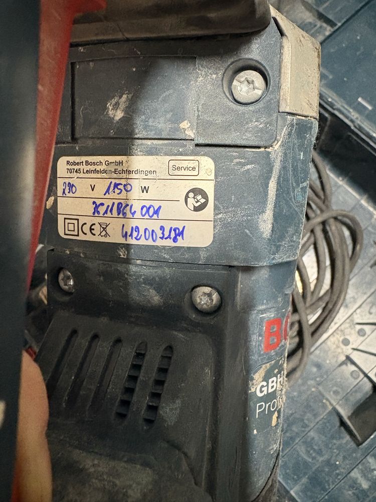 Młot udarowo-obrotowy BOSCH Professional GBH 5-40 DCE z wiertłami