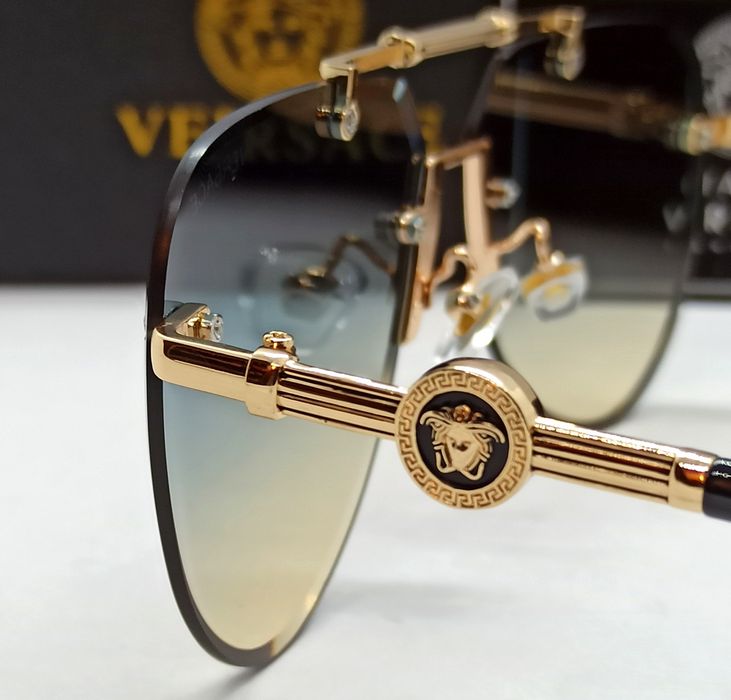 Versace очки унисекс солнцезащитные модные сине бежевые в золот метале