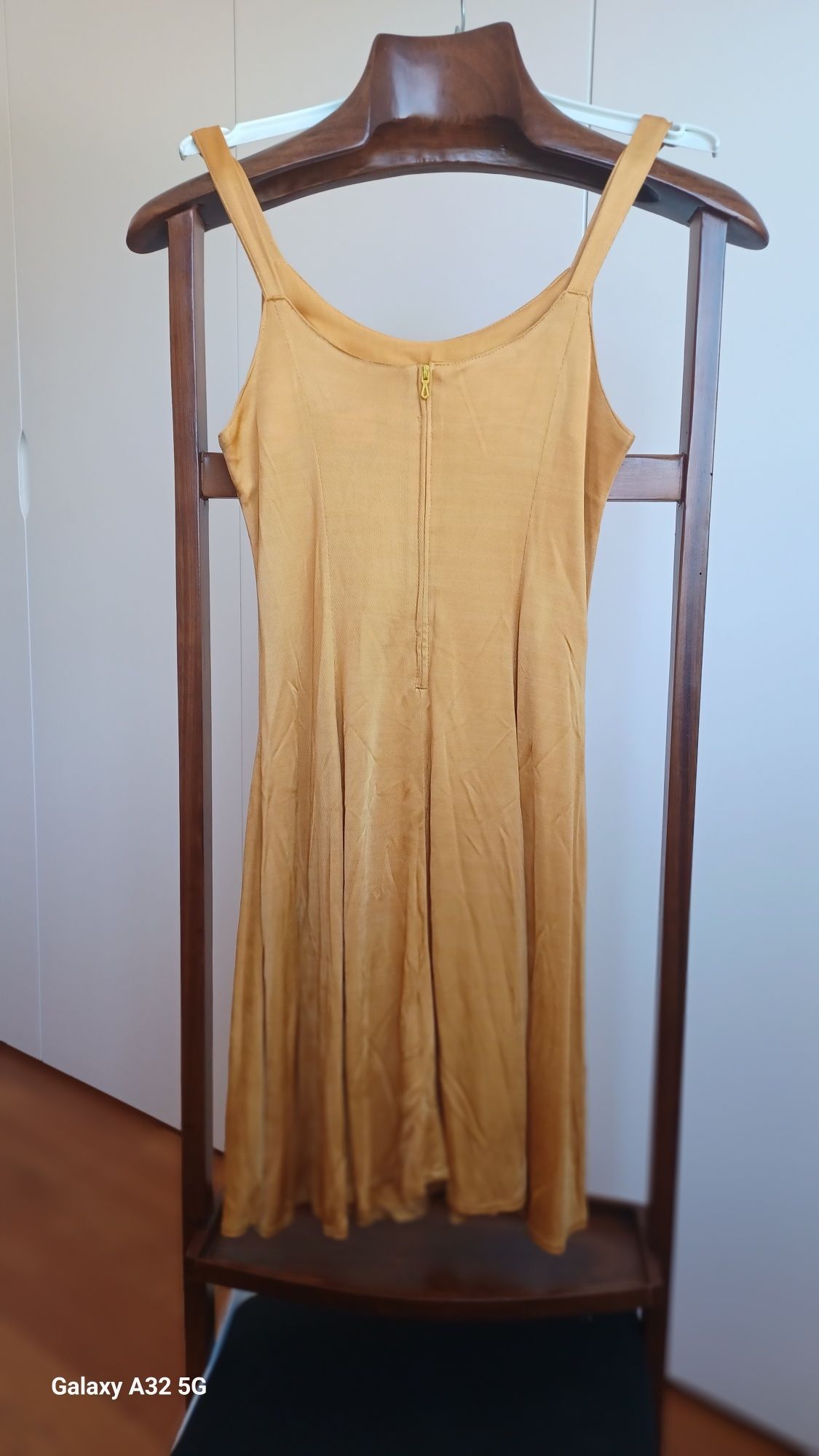 Conjunto de colete e vestido