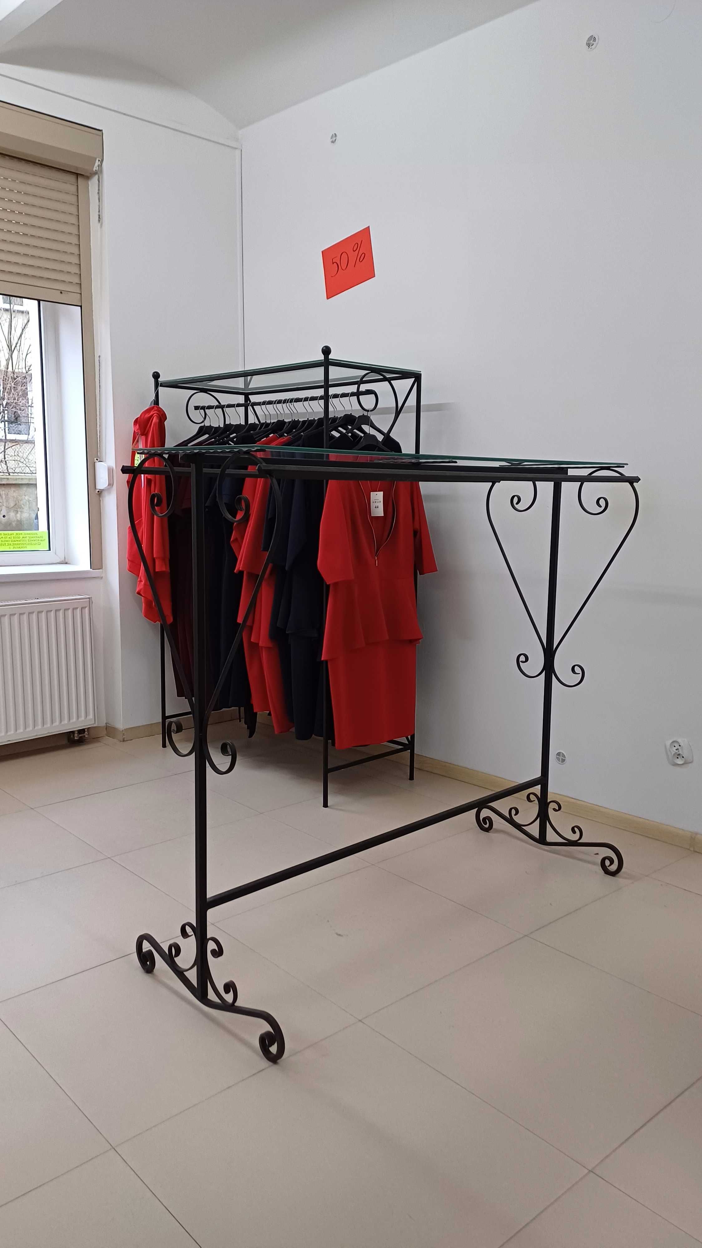 Wyposażenie do sklepu odzieżowego