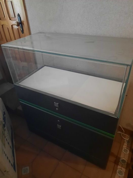 Lada jubilerska witryna gablota do sklepu