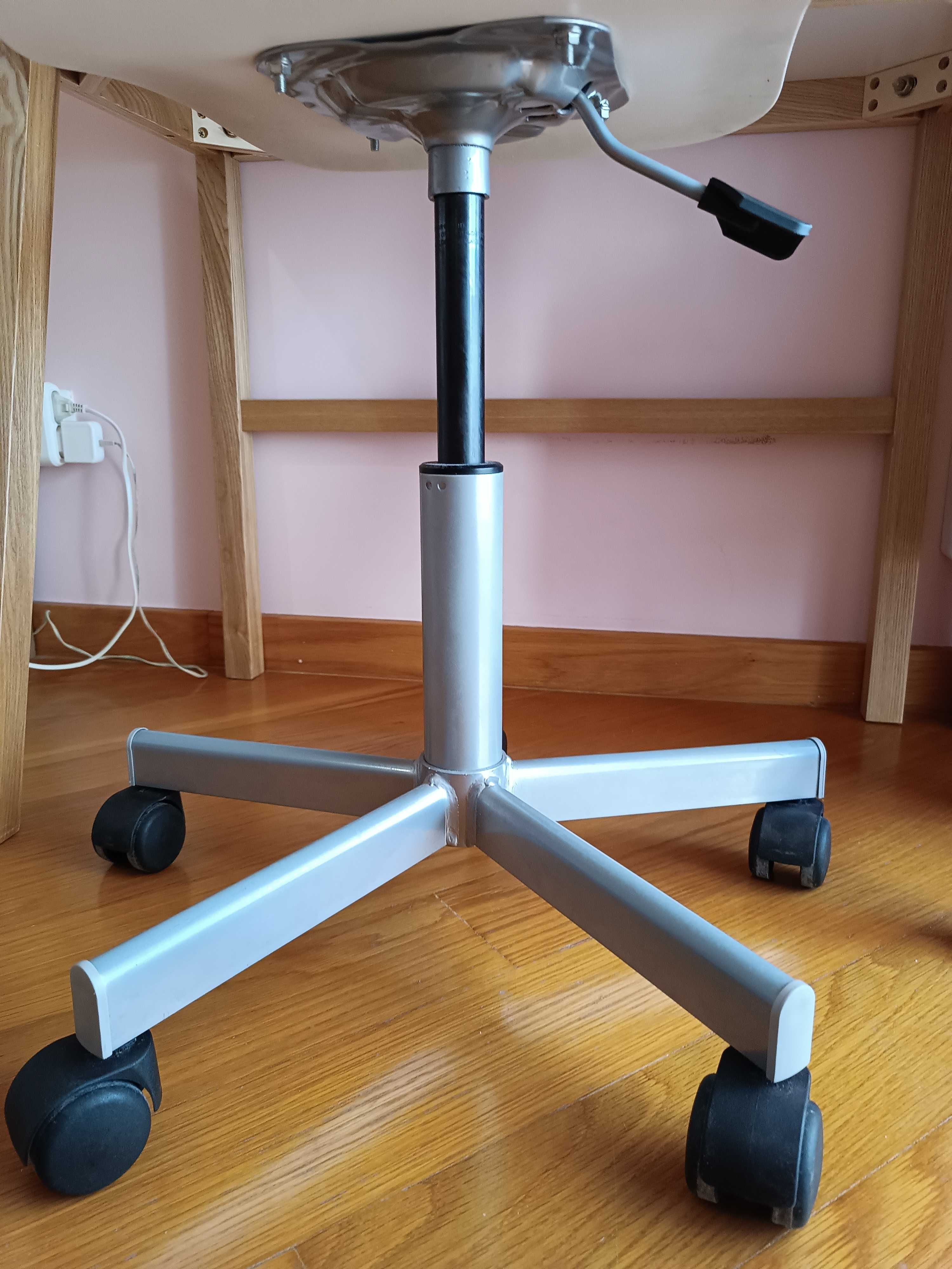 Cadeira para secretaria criança IKEA branca