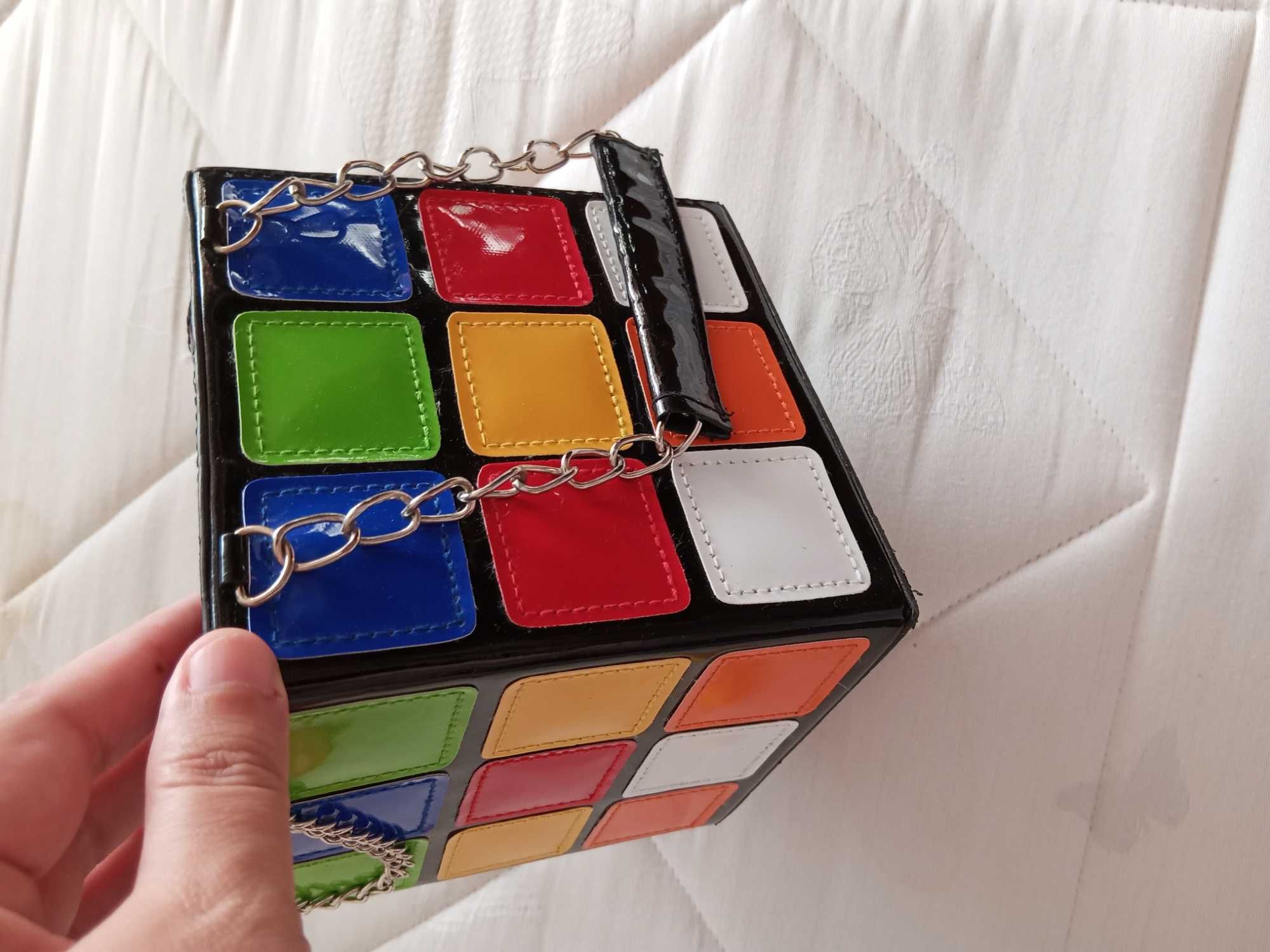 Mala Formato Cubo Rubik 15cm
