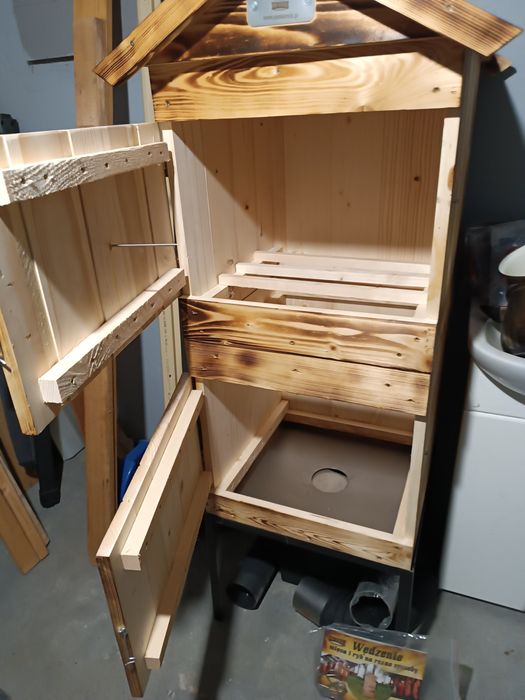 Nowa Wędzarnia ogrodowa Wędzok palenisko haki książka z przepisami