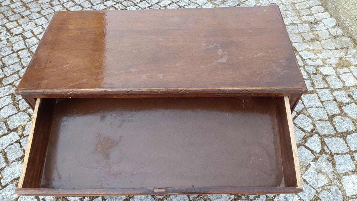 Cómoda 4 gavetas