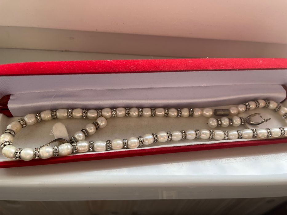 Продам набір срібло з перлами