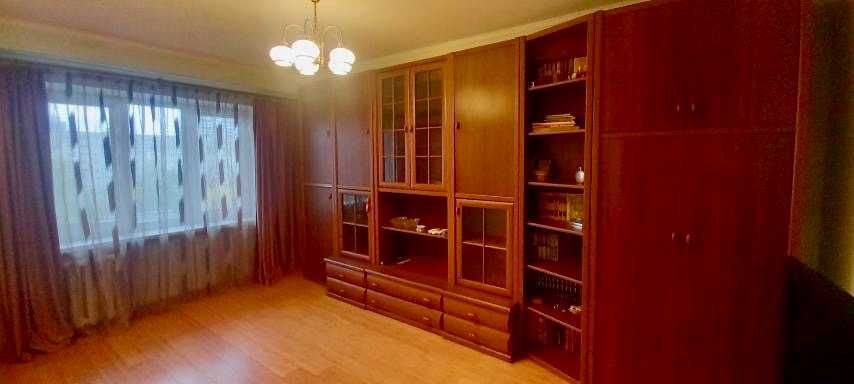 Продаж 2-кімн.квартири з ремонтом Дніпровська набережна 9 А, Березняки