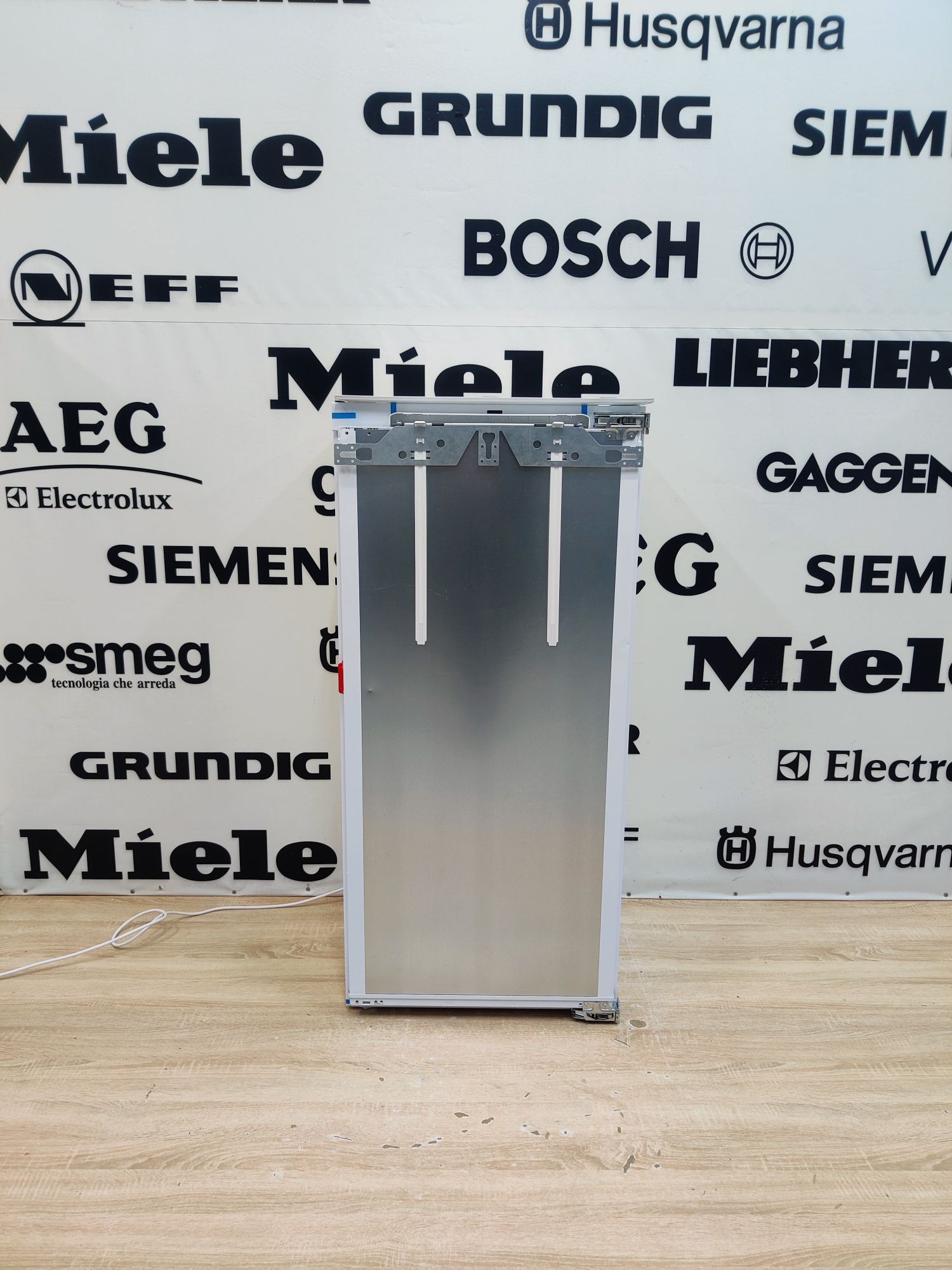 Встраиваемый холодильник Miele™K34242iF. Made in Germany. 2021 год.