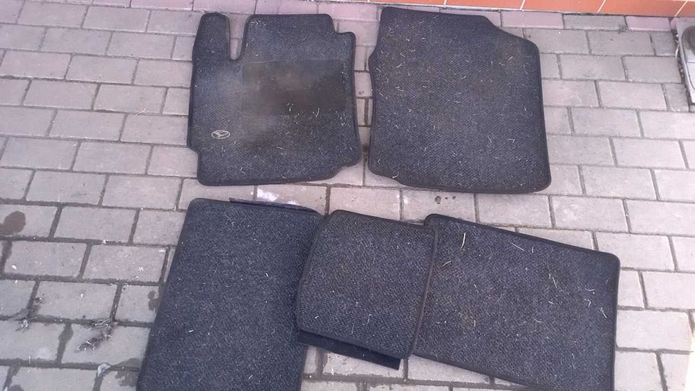 Dywaniki Daihatsu Materia