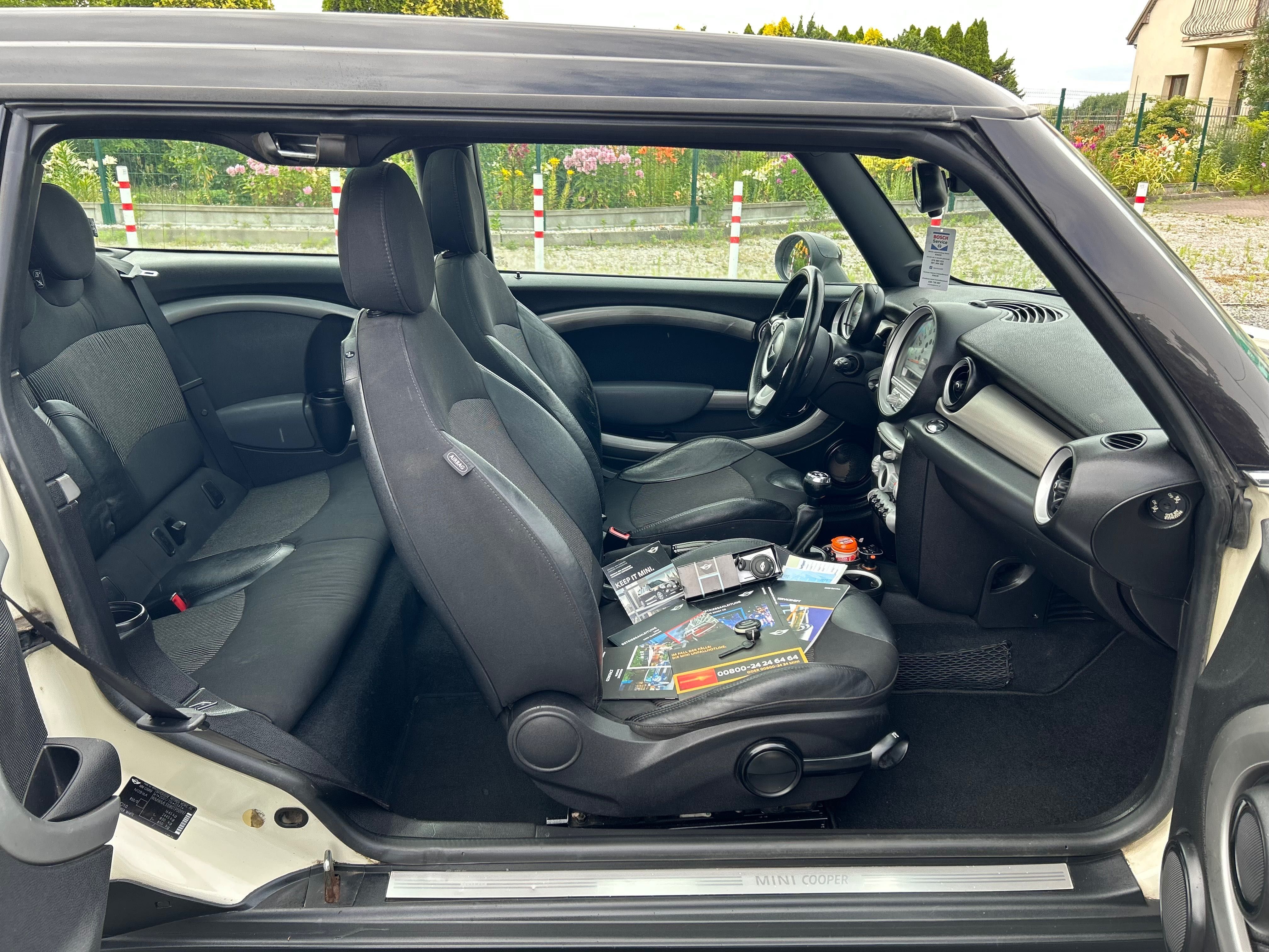 MINI COOPER CLUBMAN 1.6 Benzine 2007 Rok