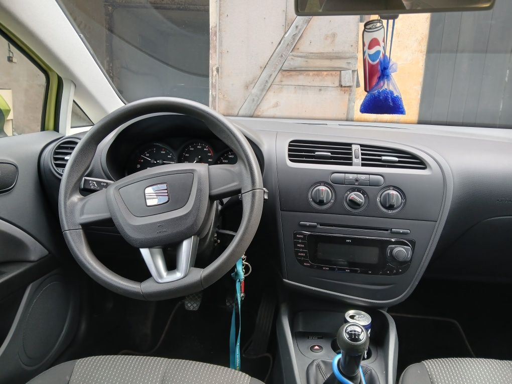 Seat Leon 1.4 Mpi 2009r 115tys