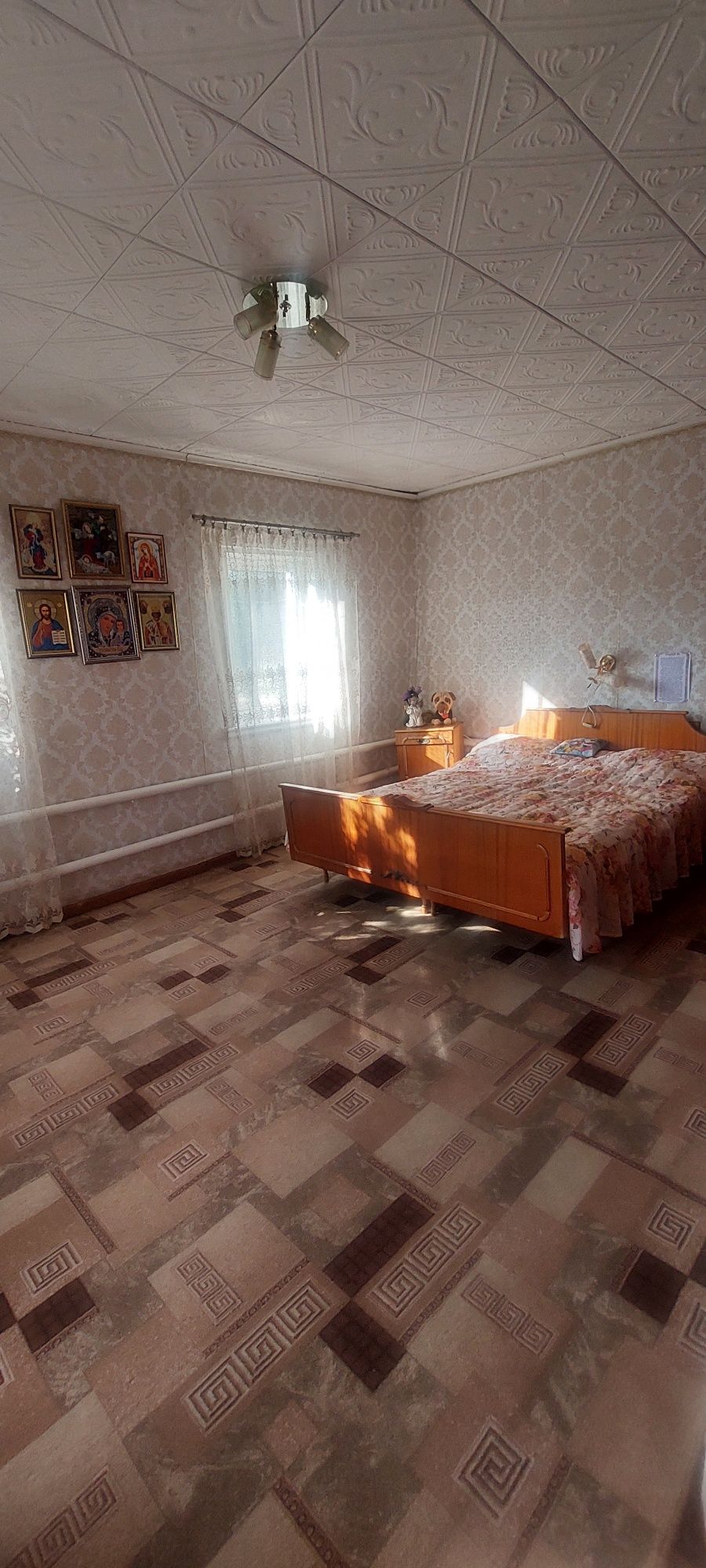 Продам ГАРНИЙ ДОБРОТНИЙ будинок Крюків, район зуп. " ВАГОНЗАВОД "