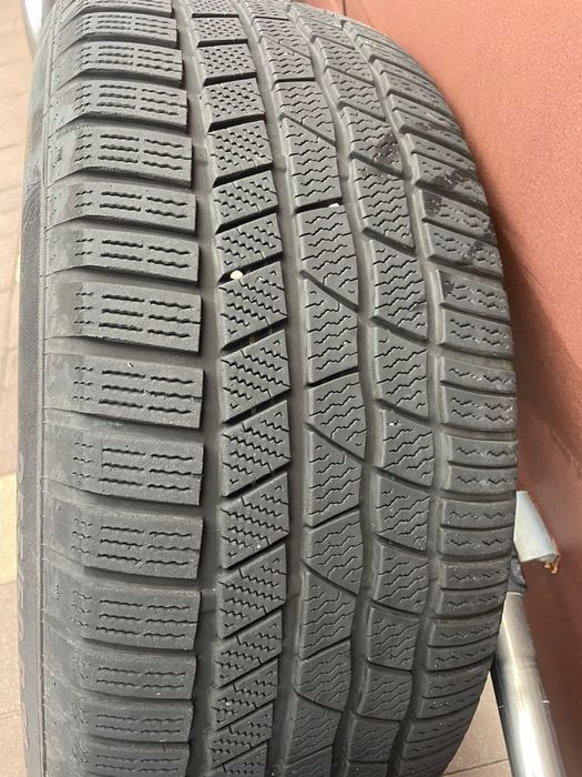 Комплект дисків 9JX20H2 ET38 з резиною Continental E-Tron