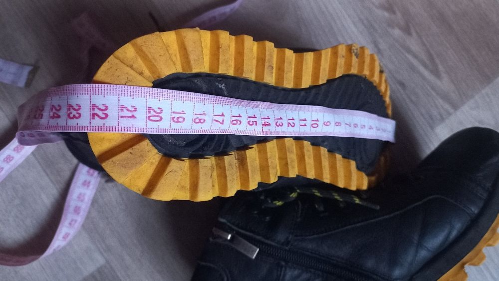 Зимние ботинки  MIDA натуральная кожа.