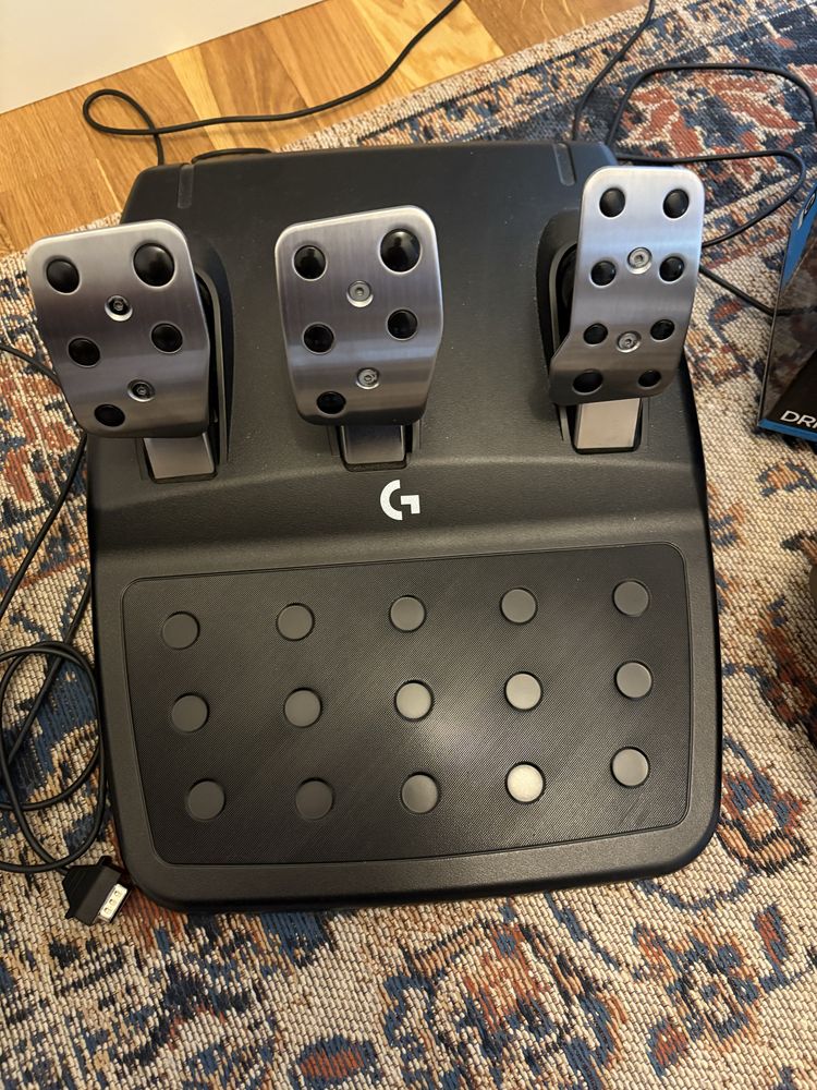 Kierownica Logitech G923 z shifterem