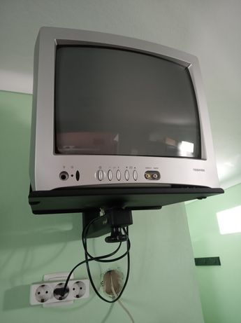 TV Toshiba com 35cm