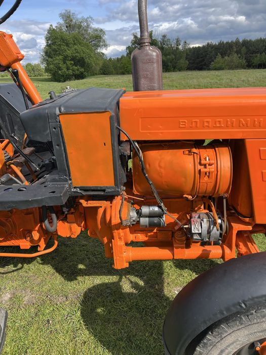 Продам трактор т 25 .