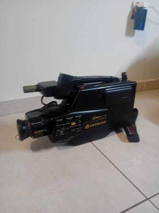Kamera analogowa Hitachi VM-3200E VHS (WYSYŁAM)