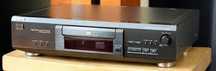 Stereo Compact Disc Player - Sony CDP XE300