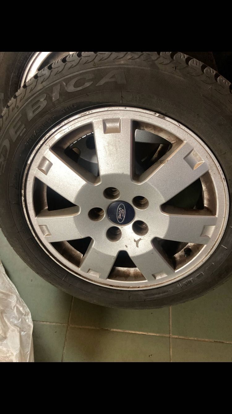 Alufelgi Ford Mondeo komplet 205/55/R16 opony zimowe 2021 rok