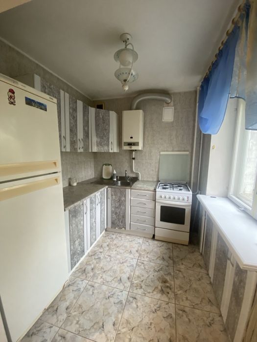 2 х кімнатна Квартира. Вулиця Соборна. Центр міста.