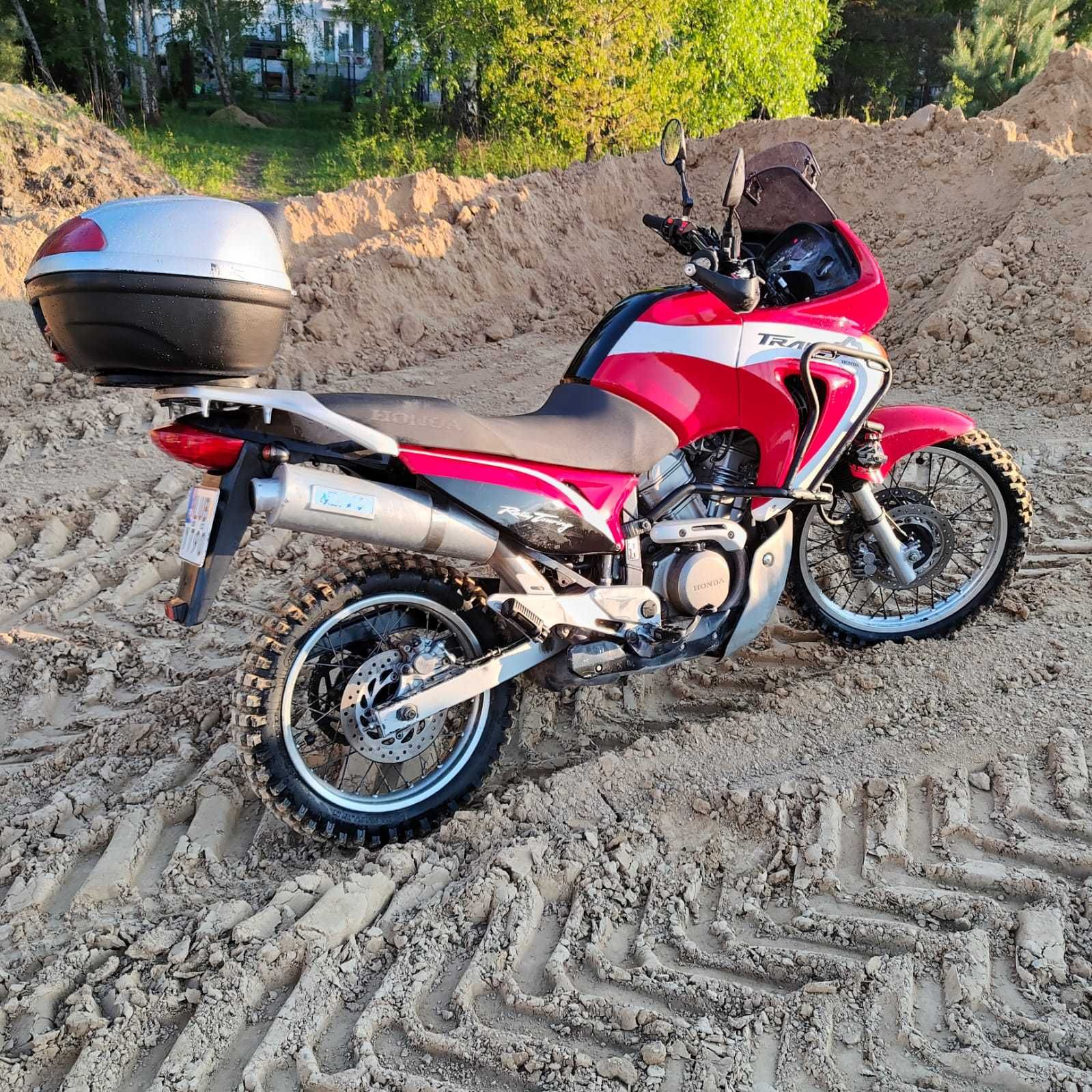 Honda Transalp XL650 + GRATIS