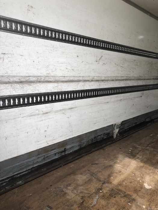 Продам термобудку. Размер 2.46×2.45×7.40метров.Цена 80000 грн