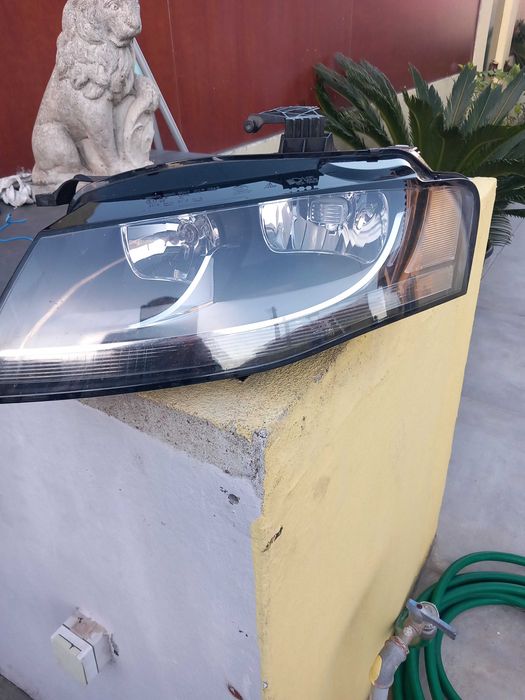 Otica do lado esquerdo para Aud A4