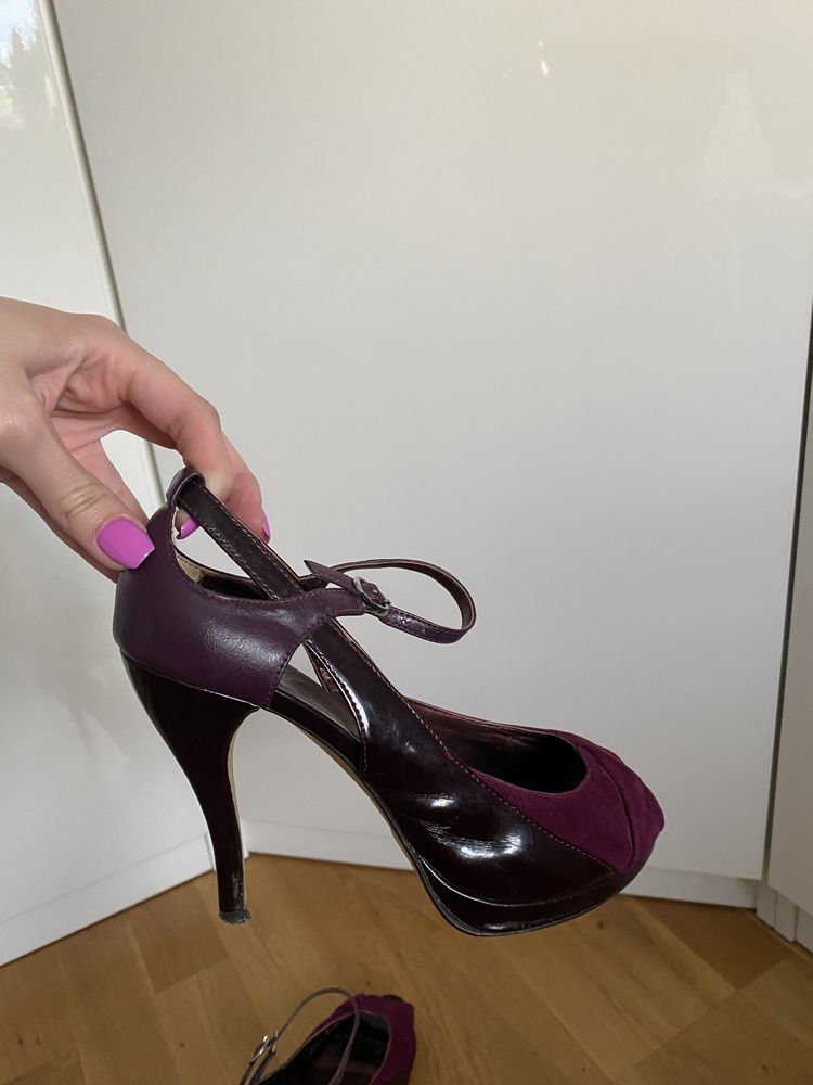 Szpilki Charles & Keith r.38 wys obcasa z platformą 11cm