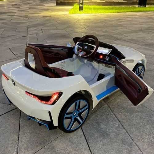 Детский электромобиль BMW i4 белый MP3, AUX ,4WD,свет,звук