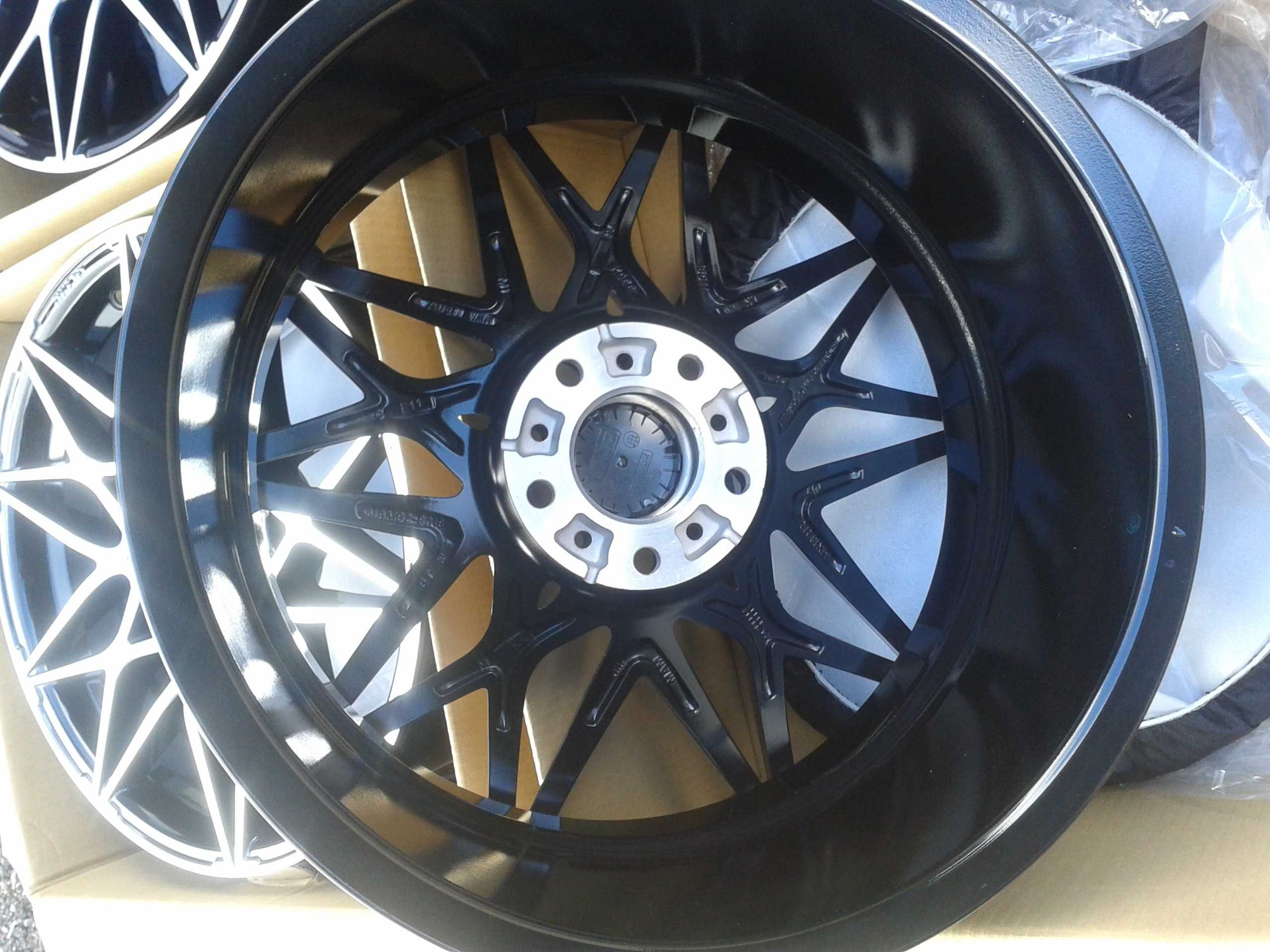 nowe felgi r18 bmw f10 f11 f30 f31 f32 f34 f20 f21  f23 f25 f26 mielec